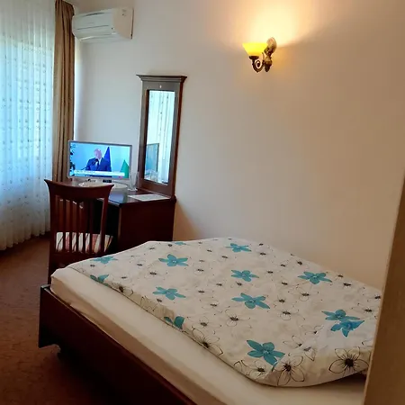 Hotel златна котва