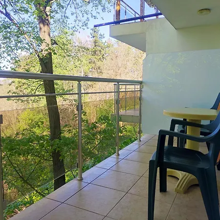 златна котва Hotel 2*