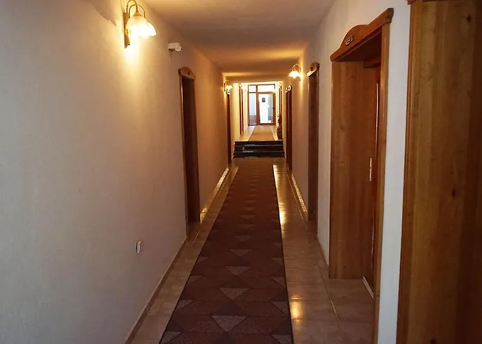 златна котва 2* カザンラク