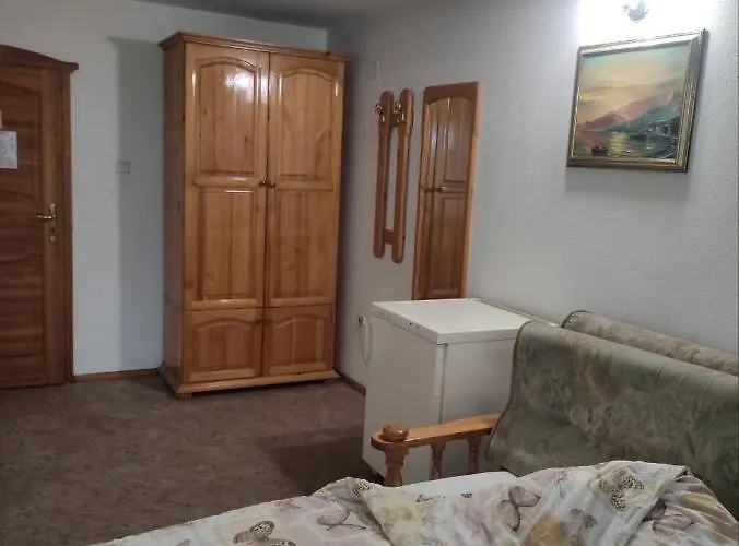 ホテル златна котва カザンラク