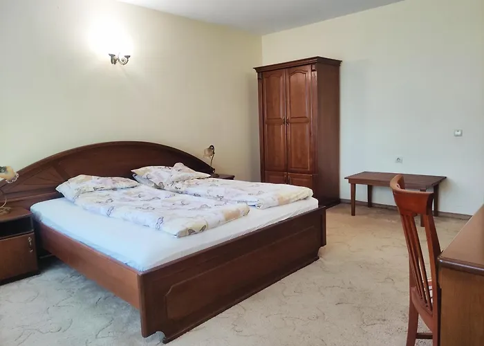 златна котва カザンラク